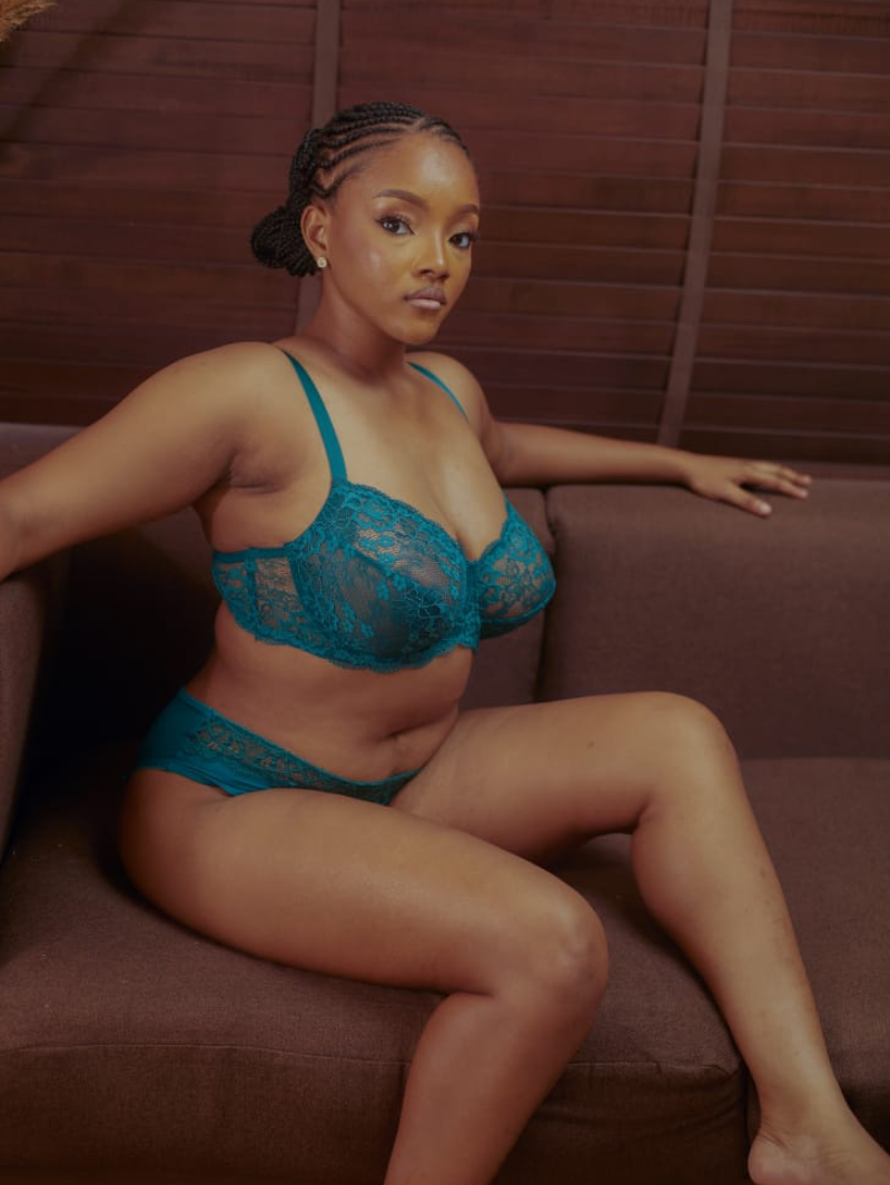 Akanke Teal