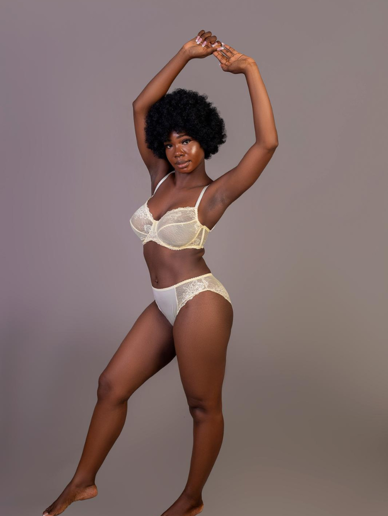 Akanke Bra